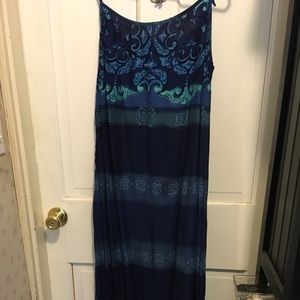 Gracious, flowing, navy print, tank long gown.